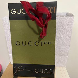 Gucci shopping bag